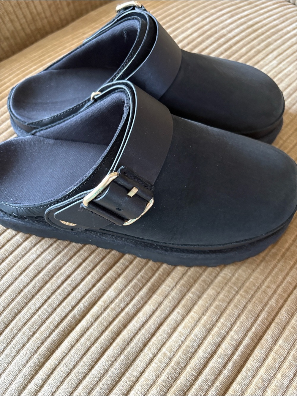 UGG Womens Black Suede Buckle Slip-On Clogs